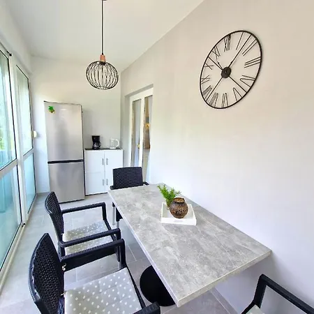 Apartament Cozy One-bedroom Baška