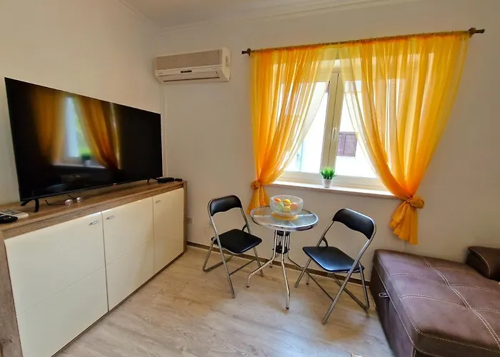 Апартаменты Cozy One-bedroom *