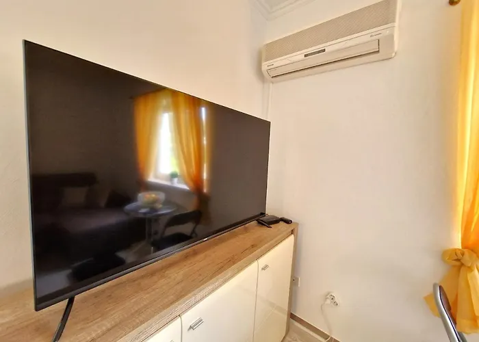 Апартаменты Cozy One-bedroom *